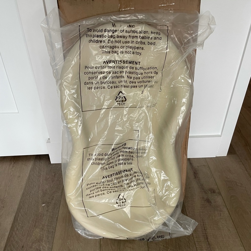 Keekaroo Peanut Changing Pad in Vanilla